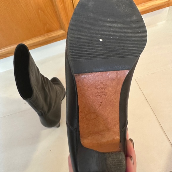 Vintage Leather Wool-Lined Boots Size 7 - Picture 7 of 7